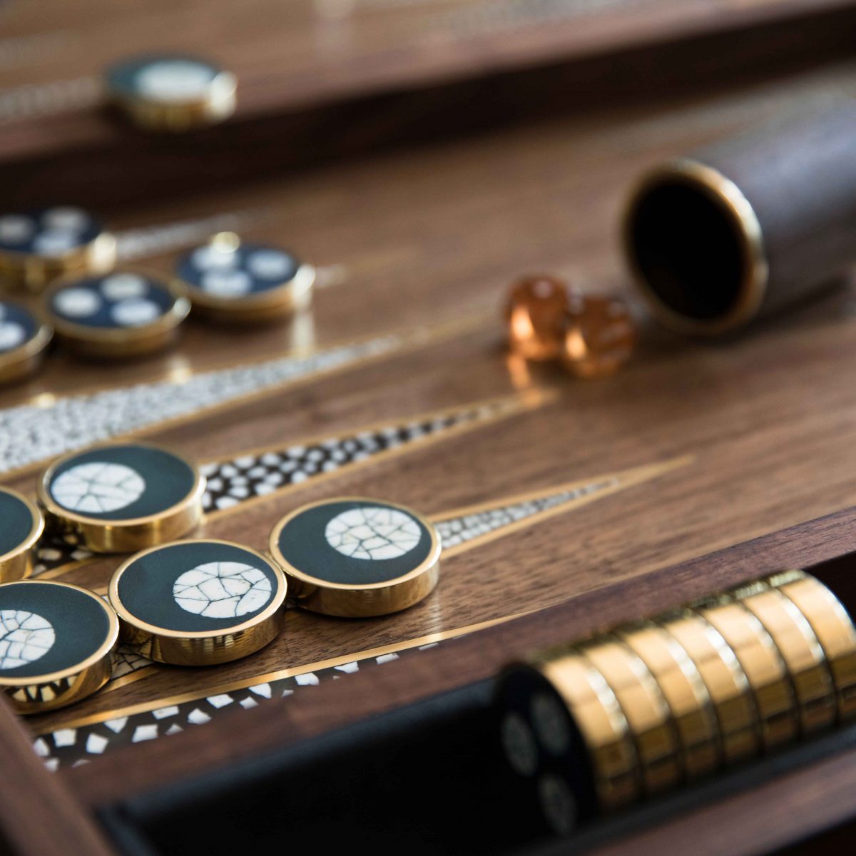 AVOOVA Backgammon