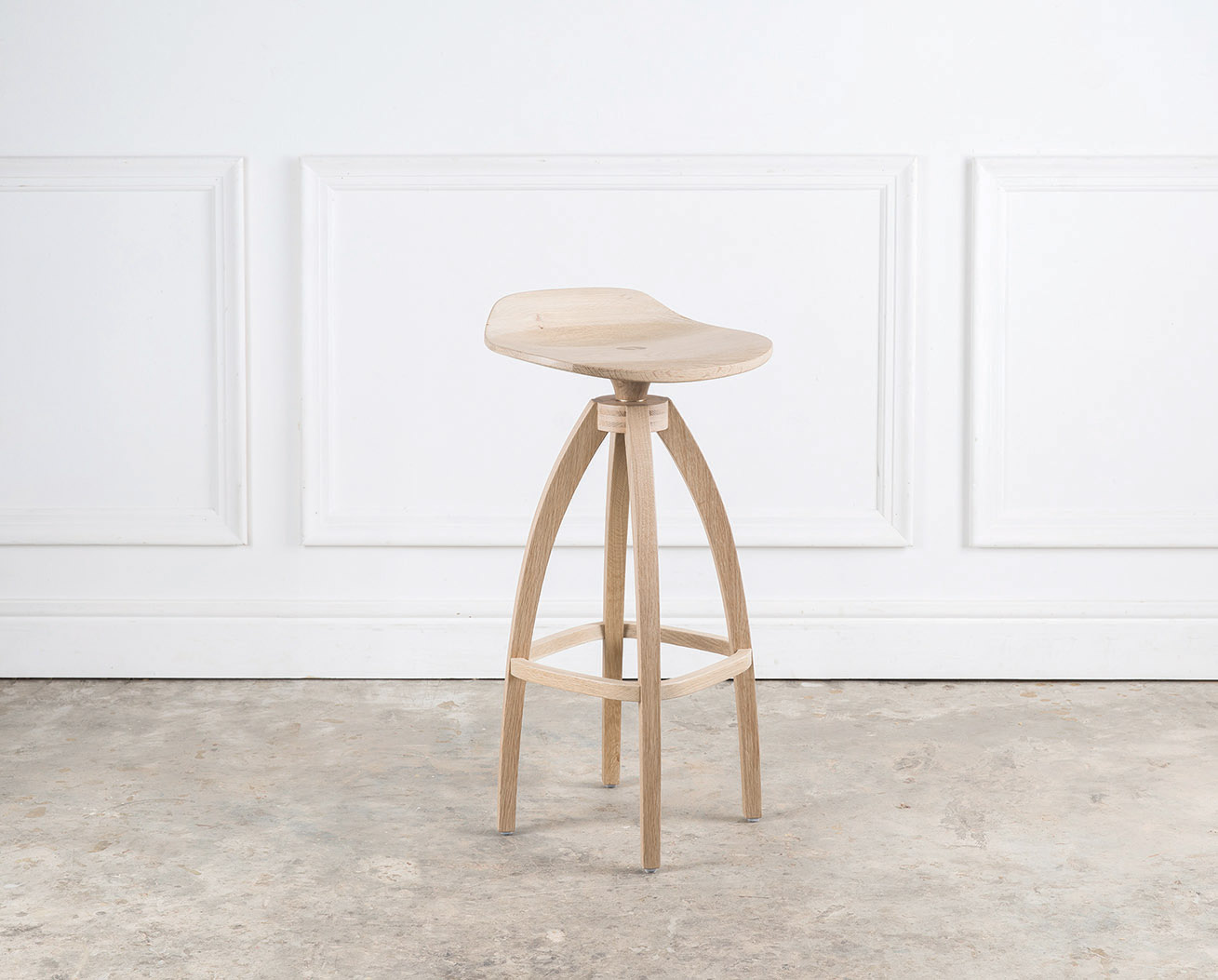 Crested Draper Stool
