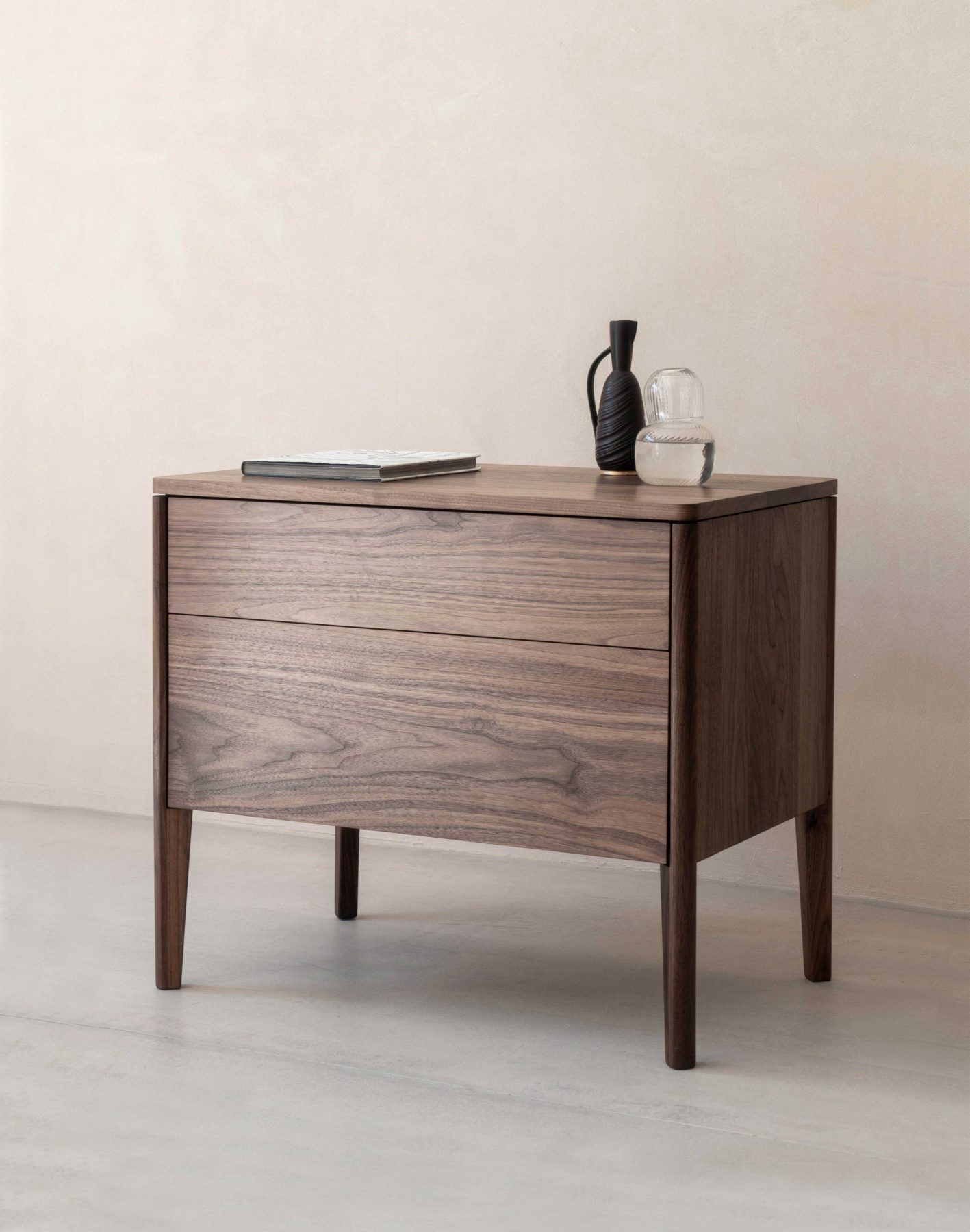 Ivor Pedestal